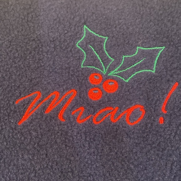 Woman’s Christmas Cat Vest - Picture 4 of 7